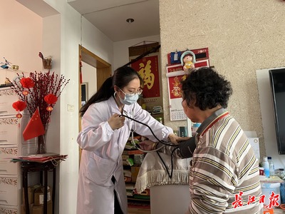 電話解惑、上門服務 硚口家庭醫生團隊，做居民的“私人”健康顧問